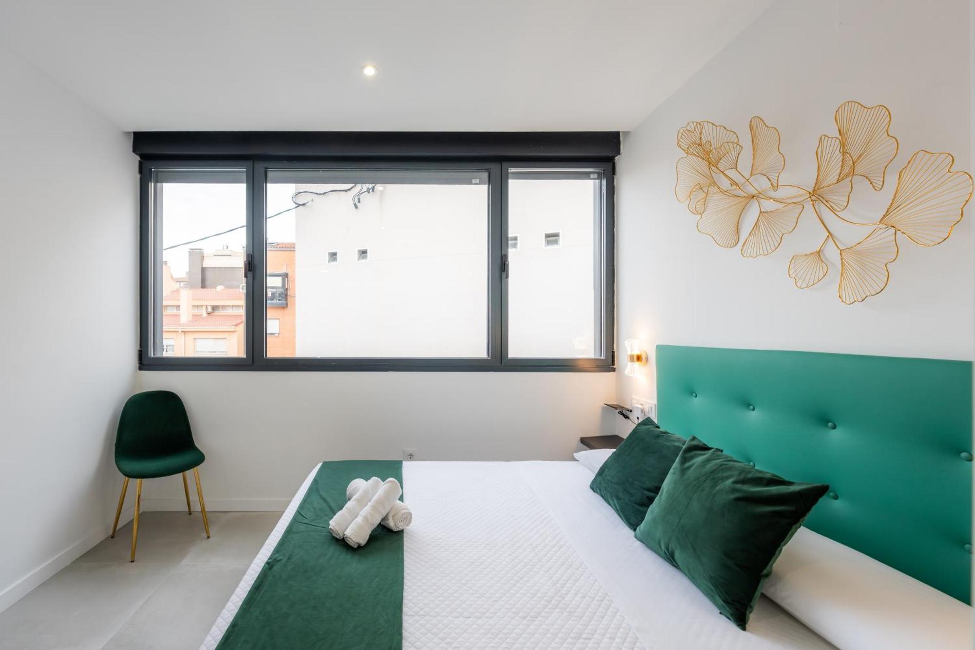 Lemon Apartment & Hotels Bernabeu มาดริด ภายนอก รูปภาพ