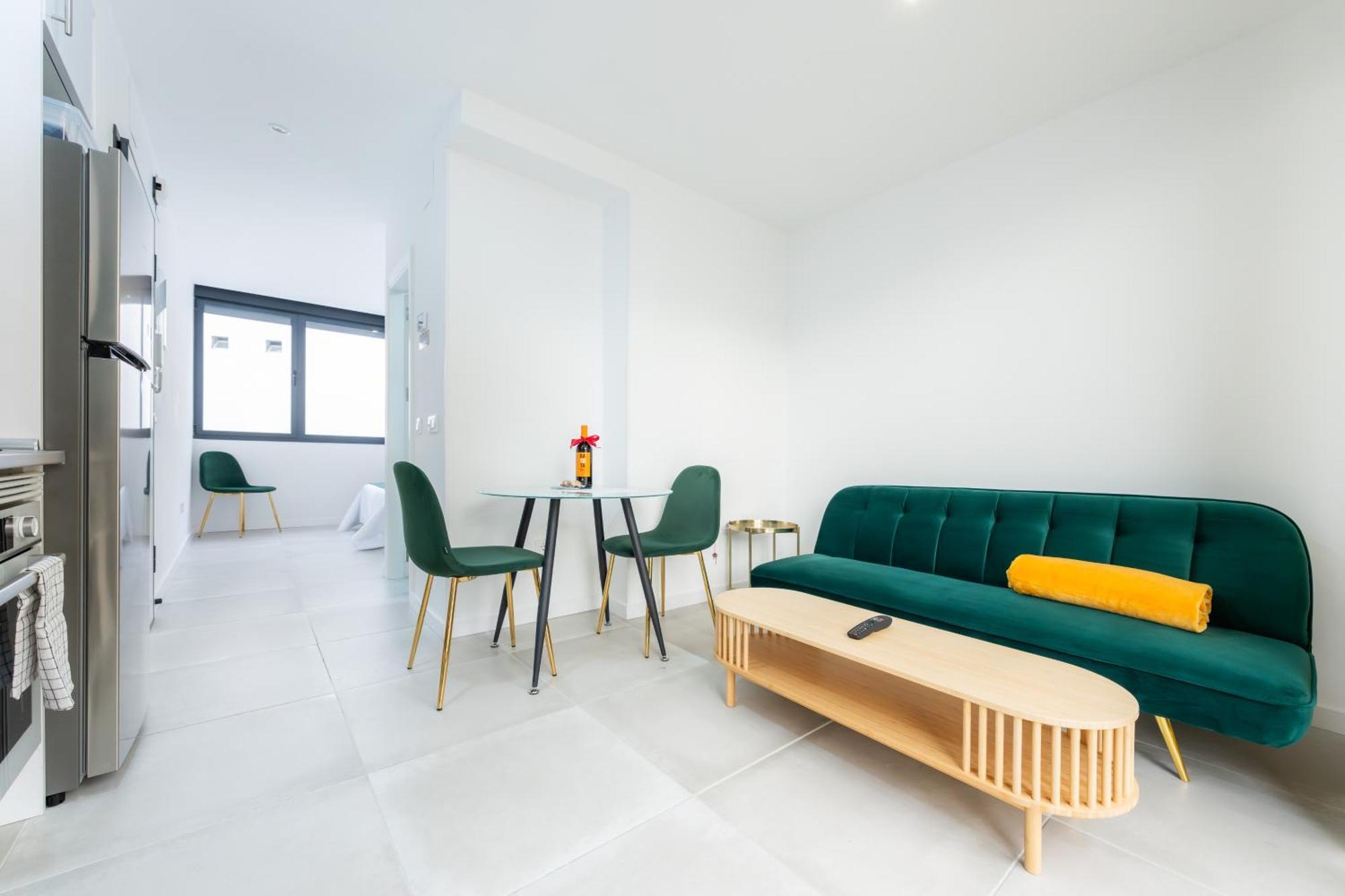 Lemon Apartment & Hotels Bernabeu มาดริด ภายนอก รูปภาพ