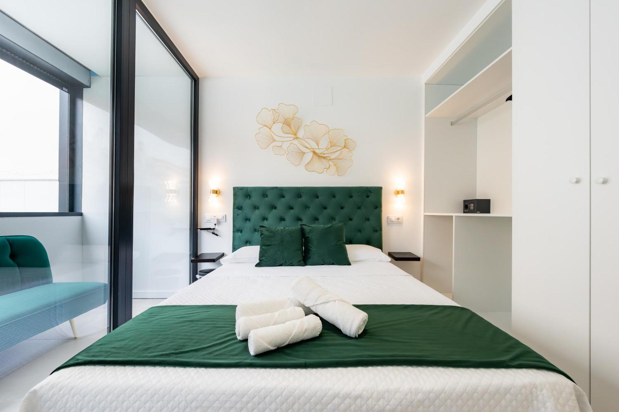 Lemon Apartment & Hotels Bernabeu มาดริด ภายนอก รูปภาพ