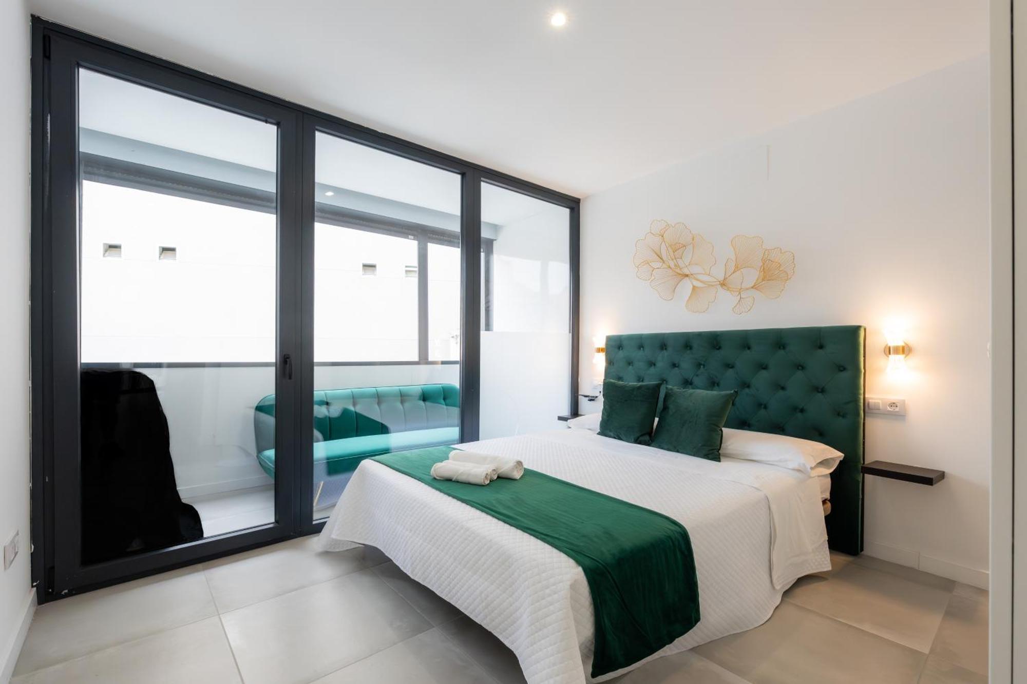 Lemon Apartment & Hotels Bernabeu มาดริด ภายนอก รูปภาพ