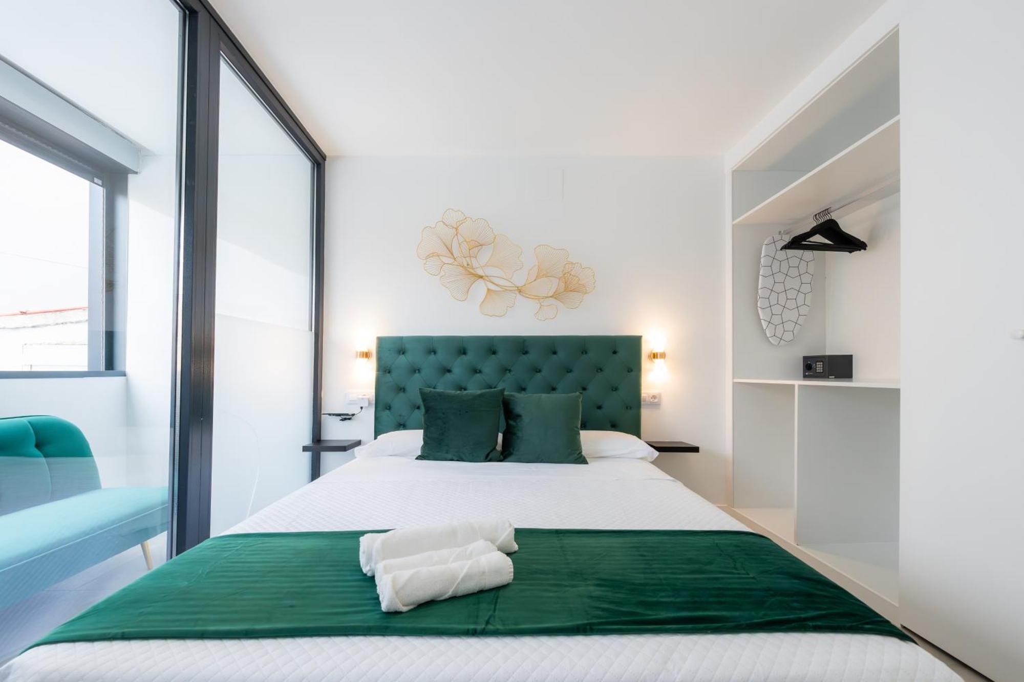 Lemon Apartment & Hotels Bernabeu มาดริด ภายนอก รูปภาพ