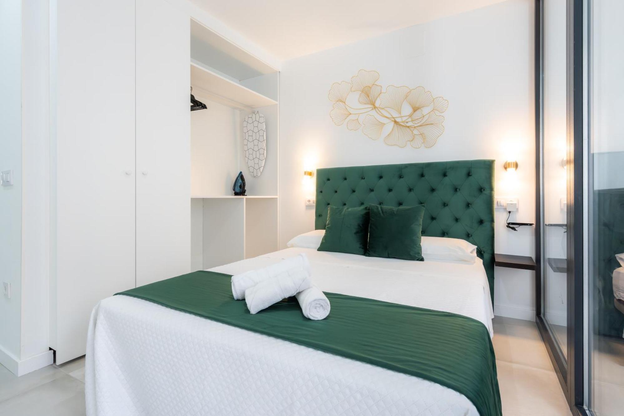 Lemon Apartment & Hotels Bernabeu มาดริด ภายนอก รูปภาพ