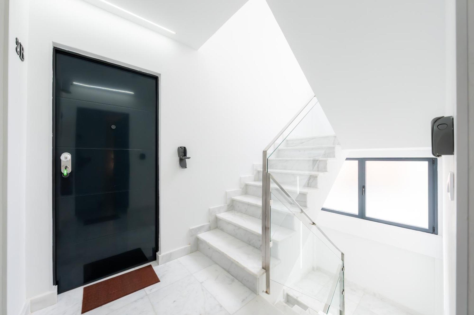 Lemon Apartment & Hotels Bernabeu มาดริด ภายนอก รูปภาพ